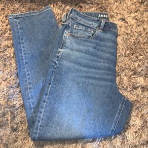 American Eagle Mom Jeans